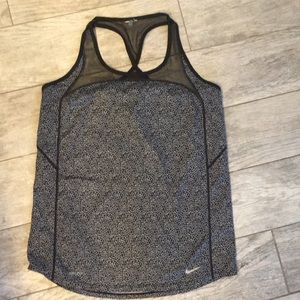 Nike lightweight cute tank